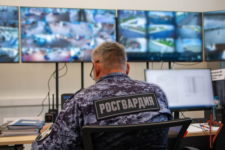 В Уральском округе Росгвардии подвели итоги обеспечения безопасности Международного молодежного фестиваля (видео)