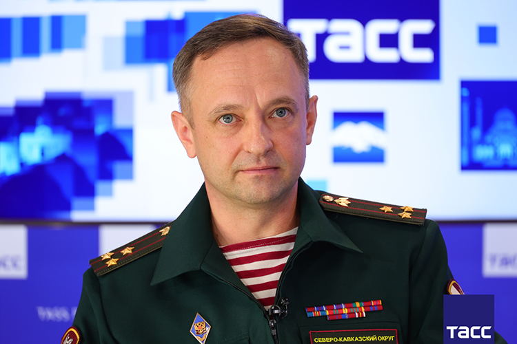 В Пятигорске помощник командующего Северо-Кавказским округом Росгвардии стал участником пресс-конференции по вопросам поступления на службу