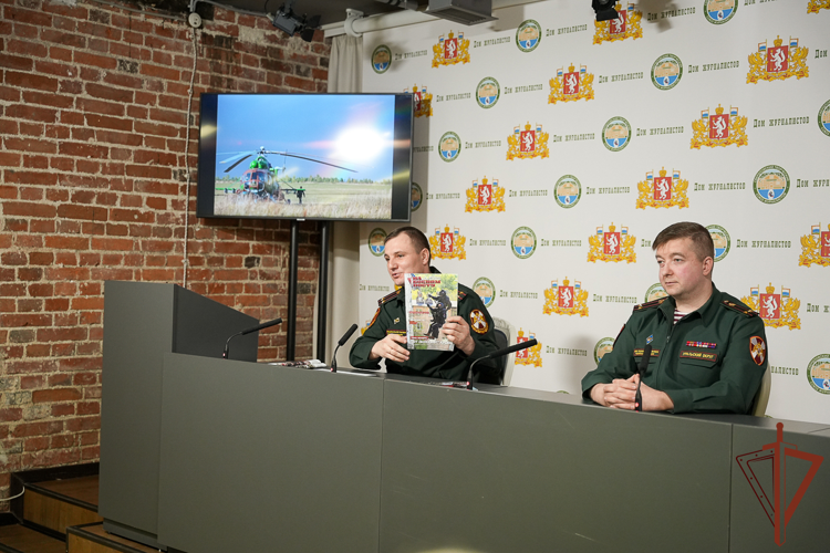 Росгвардейцы Уральского округа провели патриотические мероприятия для молодежи и представили творческие проекты
