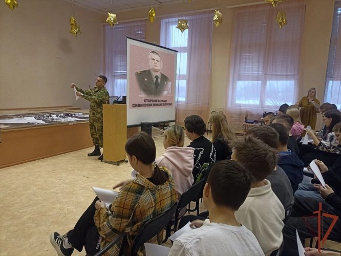 Росгвардейцы провели для молодежи уроки мужества и дни открытых дверей на Урале