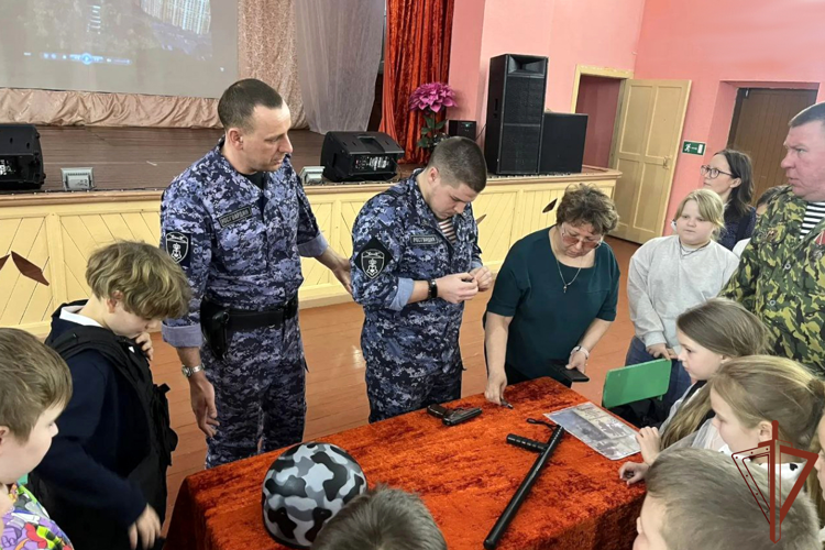 В Уральском округе Росгвардии стартовала всероссийская ведомственная акция «Неделя мужества»