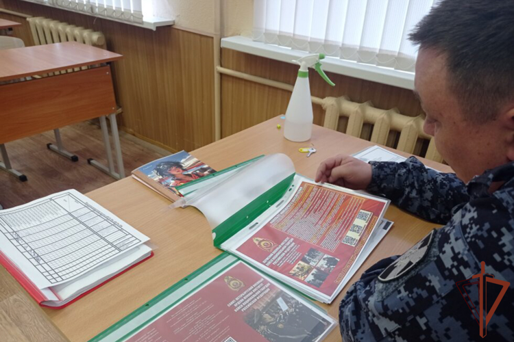 В Уральском ордена Жукова округе Росгвардии прошли патриотические и профориентационные мероприятия для молодежи