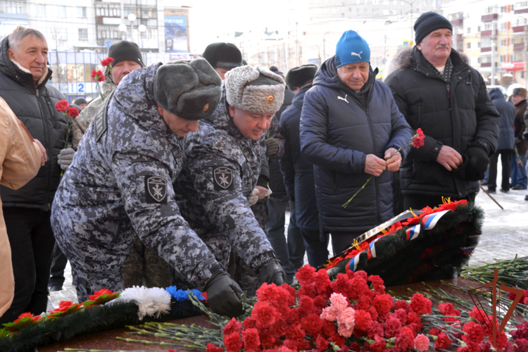 На Урале росгвардейцы почтили память воинов-интернационалистов
