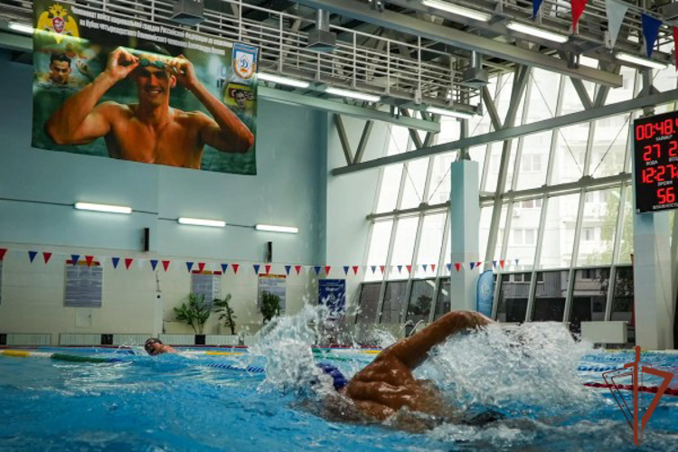 Чемпионат Центрального округа Росгвардии по плаванию завершился в Москве (видео)
