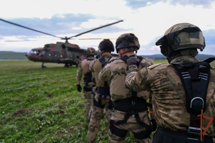В Свердловской области завершился учебный сбор авиаторов Росгвардии