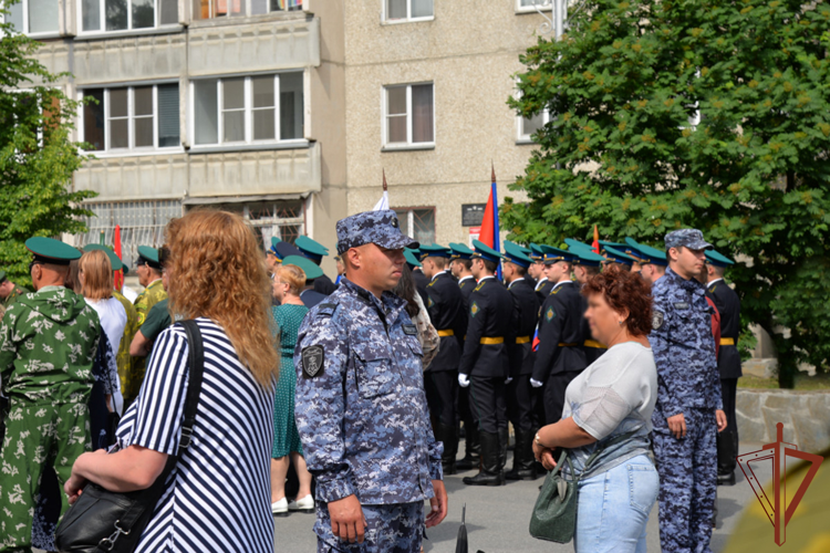 На Урале росгвардейцы обеспечили безопасность в День пограничника