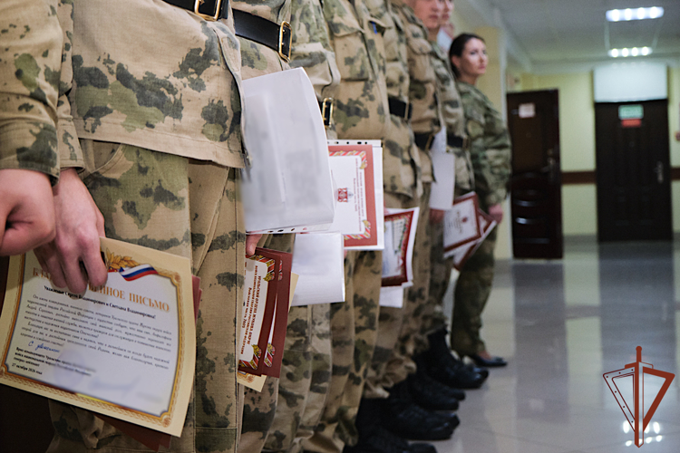 В Уральском округе Росгвардии чествовали военнослужащих, увольняемых в запас