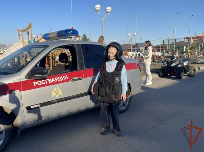 Росгвардейцы провели патриотические и профилактические мероприятия для молодежи