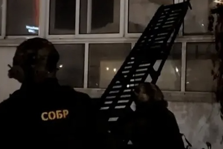 В Томске при силовой поддержке СОБР Росгвардии пресечена деятельность интим-салонов (видео)