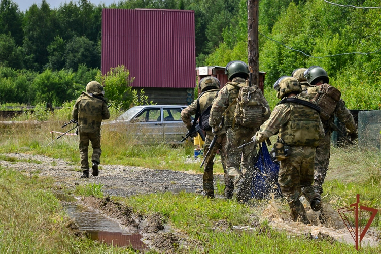 В Уральском округе Росгвардии определили лучшие группы разминирования