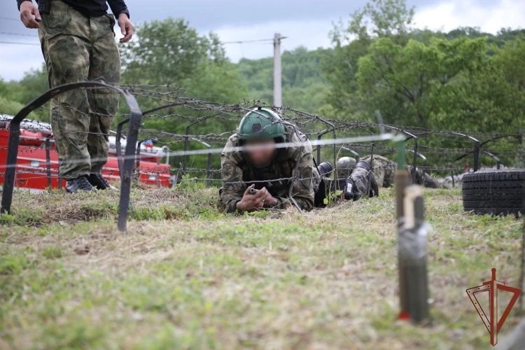 В Хабаровске завершились квалификационные испытания на право ношения крапового берета