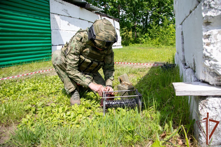 В Хабаровске прошли соревнования специалистов инженерной службы