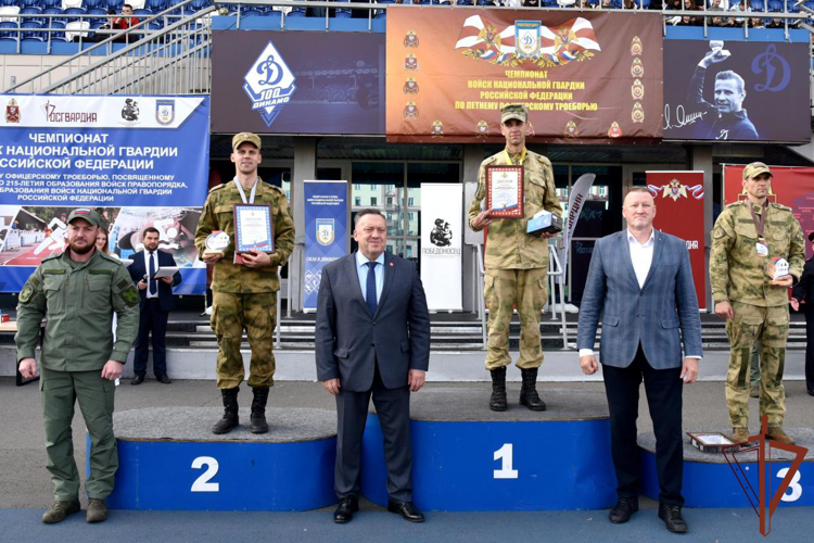 В Удмуртии завершился чемпионат Росгвардии по летнему офицерскому троеборью