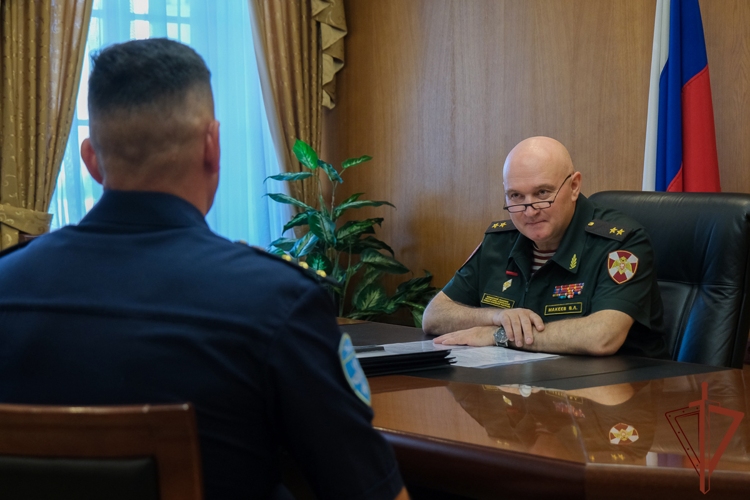 Командующий Уральским округом Росгвардии провел личный прием граждан