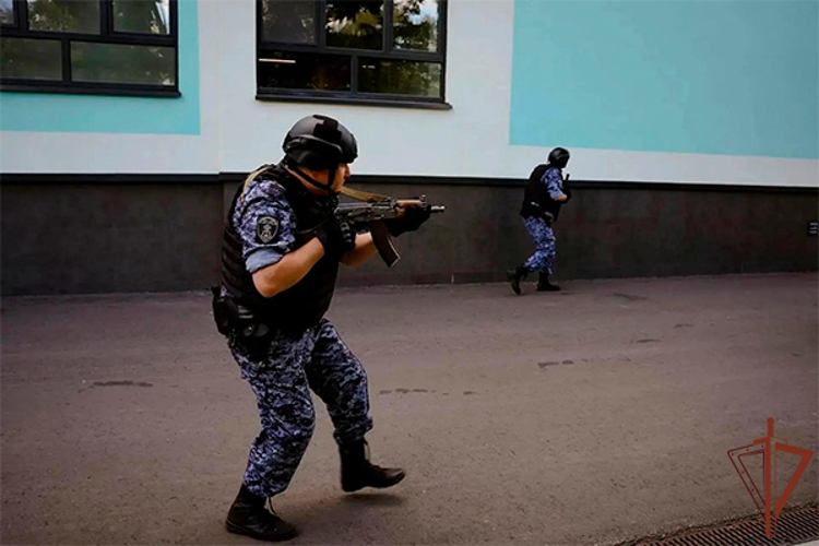 В Москве росгвардейцы провели тактико-специальные занятия на охраняемом объекте