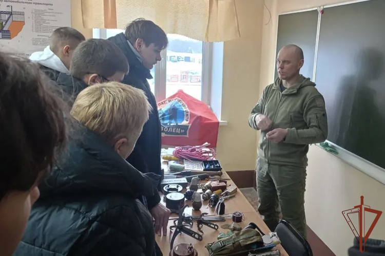 В регионах Сибири прошёл комплекс мероприятий в преддверии 10-летия Росгвардии и 215-летия войск правопорядка
