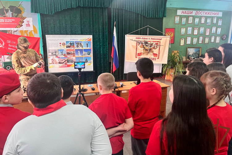 В регионах Сибири прошёл комплекс мероприятий в преддверии 10-летия Росгвардии и 215-летия войск правопорядка