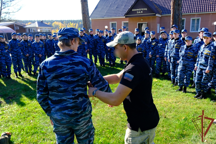 При участии росгвардейцев в регионах Центральной России проходит военно-патриотическая акция «День призывника»