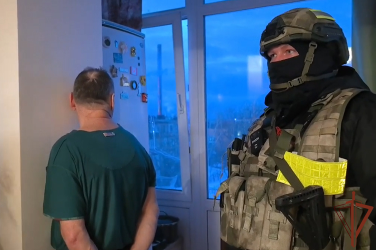 При силовой поддержке спецназа Росгвардии на Камчатке пресечена деятельность организованной преступной группы