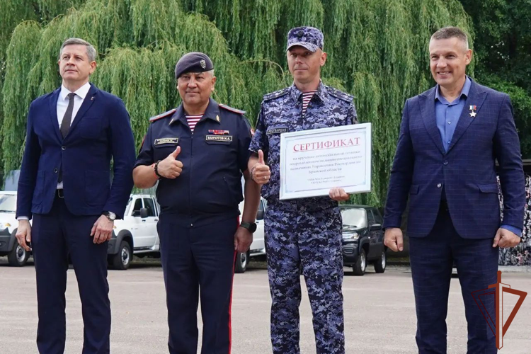 Брянские спецподразделения Росгвардии получили новую технику