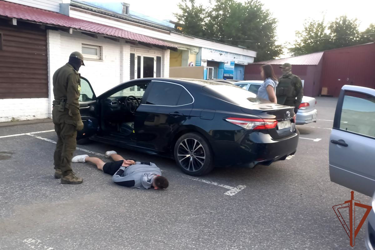 В Удмуртии при содействии спецназа Росгвардии пресечена деятельность преступной группы, занимавшейся организацией проституции с участием несовершеннолетних (видео)