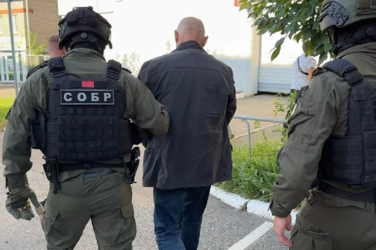 В Удмуртии при силовой поддержке спецназа Росгвардии задержаны подозреваемые в мошенничестве под видом оказания оздоровительных услуг (видео)