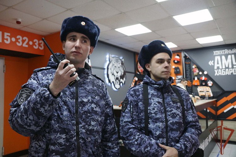 В Хабаровске Росгвардия обеспечила безопасность проведения матча Континентальной хоккейной лиги