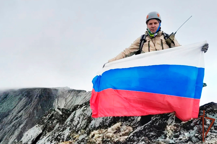 Военнослужащий Росгвардии принял участие в чемпионате по альпинизму на Ямале (видео)