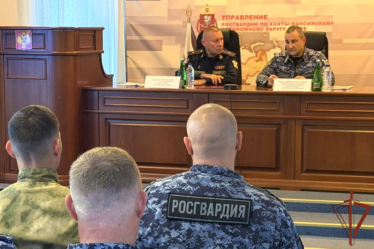 Заместитель командующего Уральским округом Росгвардии проверил подразделения ведомства в Югре
