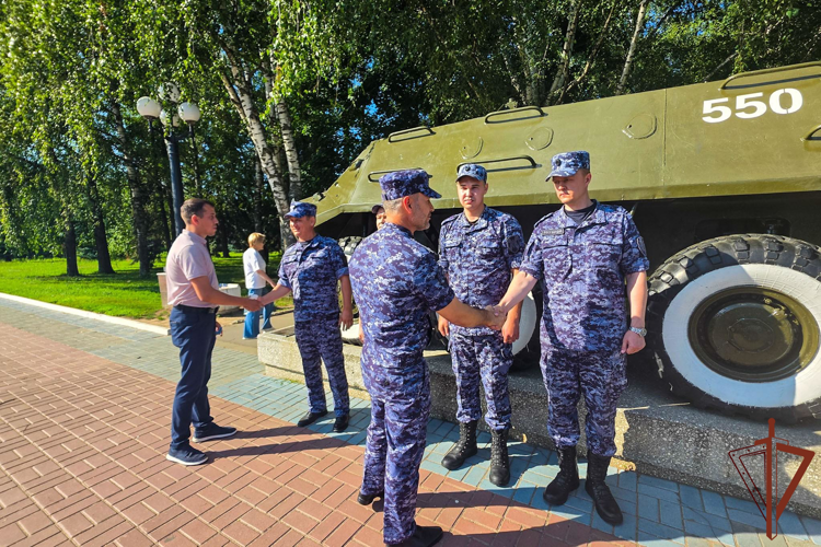 Росгвардейцы отреставрировали выставочную военную технику в Центральном парке Йошкар-Олы
