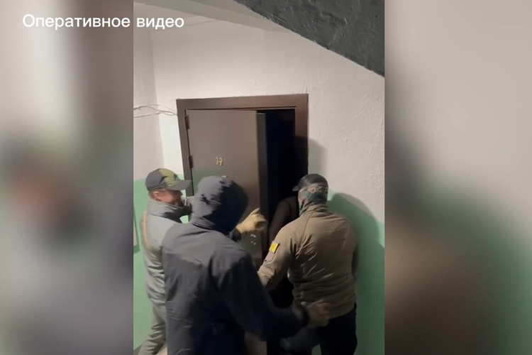 В Югре при участии спецназа Росгвардии задержан подозреваемый в публичном оправдании терроризма (видео)