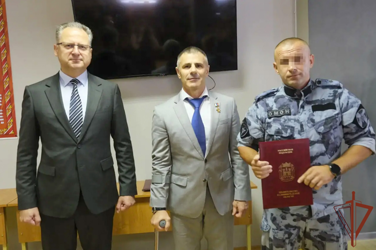 Награды правительства Калининградской области вручили росгвардейцам