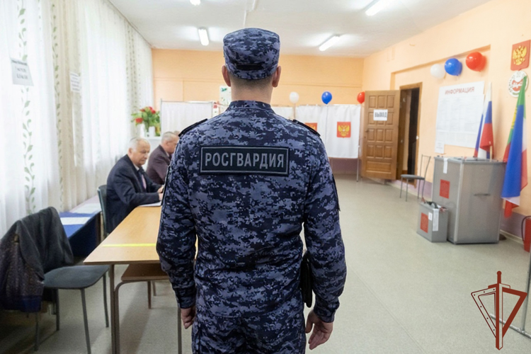 Росгвардейцы обеспечили правопорядок в период голосования в Сибирском федеральном округе