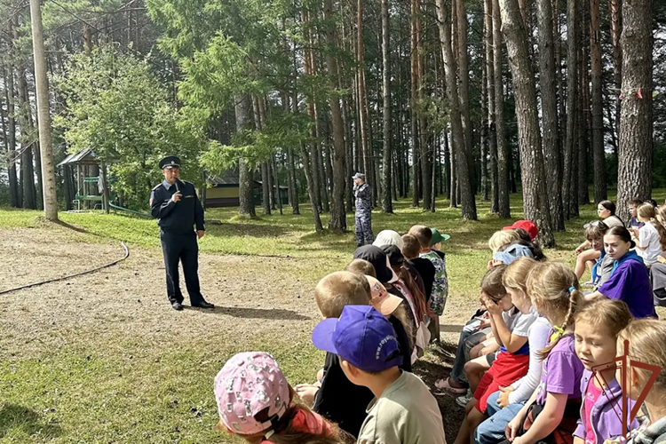На Дальнем Востоке продолжается проведение акции «Каникулы с Росгвардией»