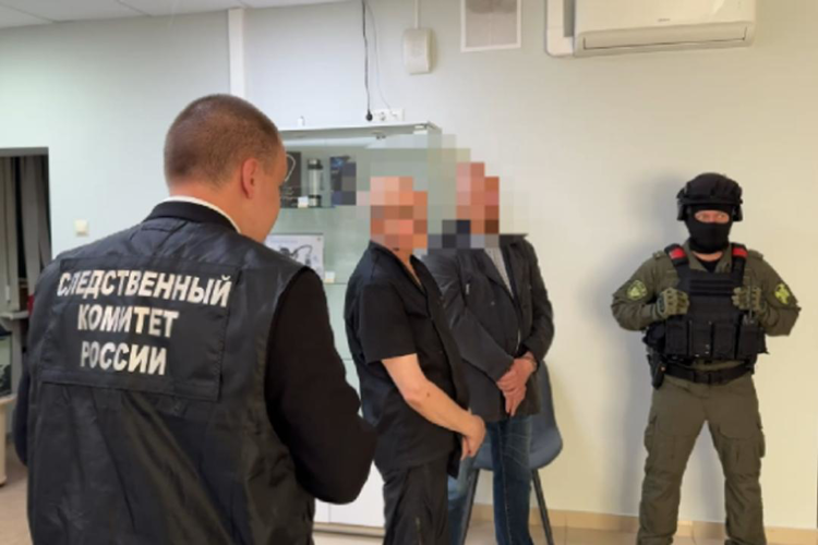 В Удмуртии при силовой поддержке спецназа Росгвардии задержаны подозреваемые в мошенничестве под видом оказания оздоровительных услуг (видео)