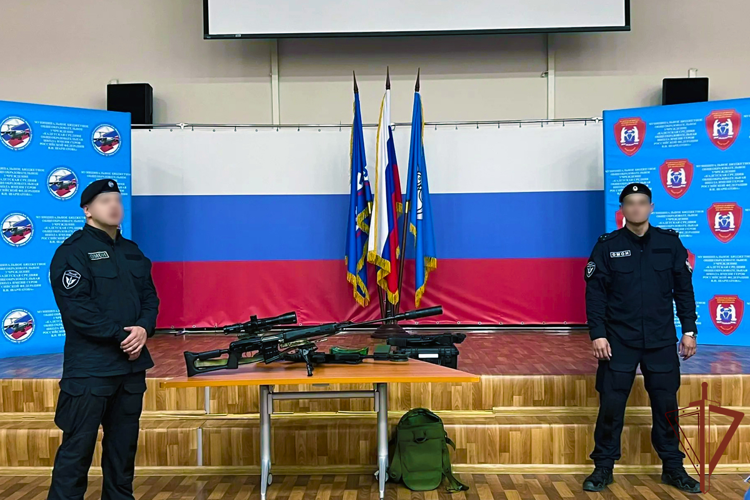 Военнослужащие и сотрудники Росгвардии на Урале провели военно-патриотические мероприятия для молодежи