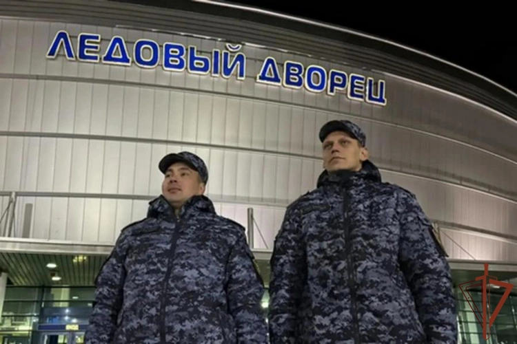 В Череповце росгвардейцы обеспечили безопасность матча КХЛ