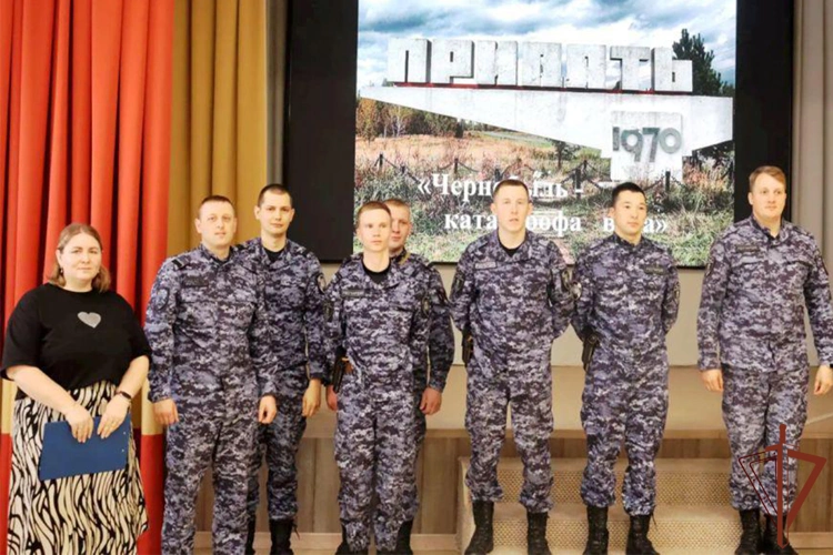 В Уральском округе почтили память героев-ликвидаторов аварии на Чернобыльской АЭС