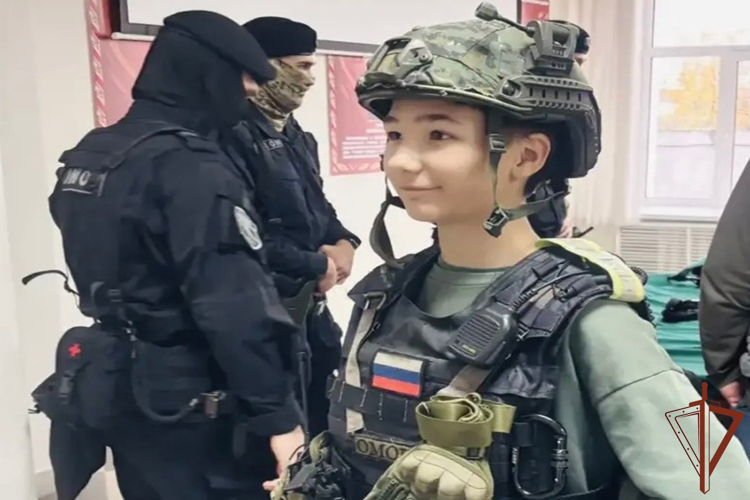 В Тюменской области и ХМАО — Югре росгвардейцы провели комплекс профилактических и агитационных мероприятий для молодежи