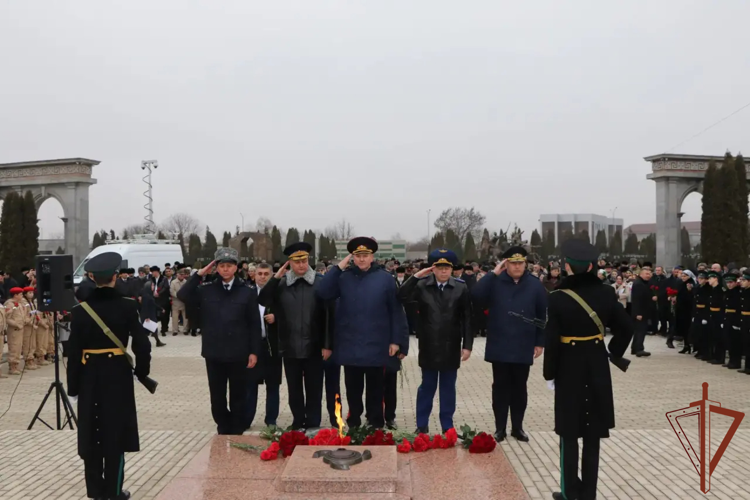 Росгвардейцы на Северном Кавказе приняли участие в торжествах, посвященных Дню Героев Отечества