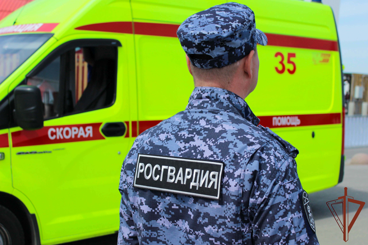 В Кузбассе автомобили скорой помощи приняты под защиту Росгвардии