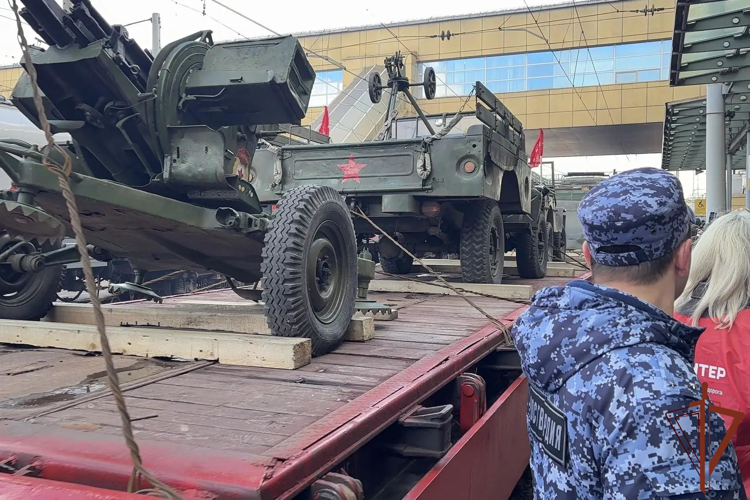 В Башкортостане росгвардейцы приняли участие в обеспечении безопасности передвижной выставки «Поезд Победы» (видео)