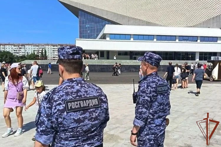 Росгвардия обеспечила безопасность граждан в период проведения массовых мероприятий в Сибири