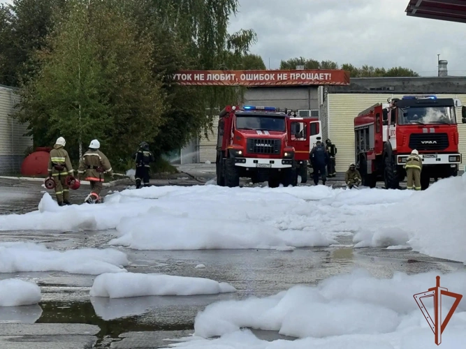 В Новосибирском военном институте Росгвардии прошло масштабное пожарно-тактическое учение