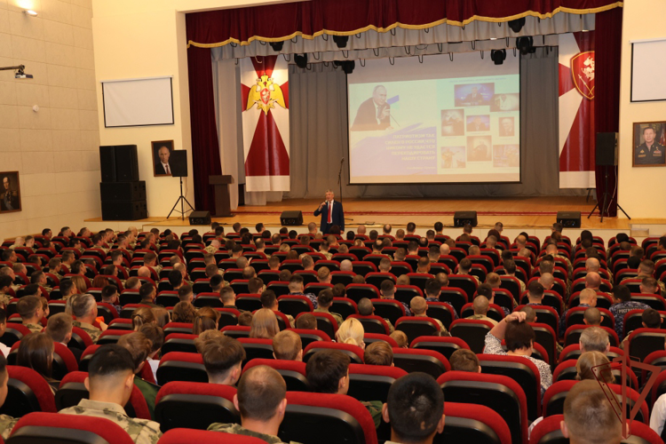 Хабаровские росгвардейцы встретились с участниками проекта «Ветеранский десант» военной контрразведки ФСБ России