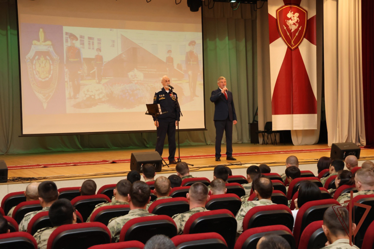 Хабаровские росгвардейцы встретились с участниками проекта «Ветеранский десант» военной контрразведки ФСБ России