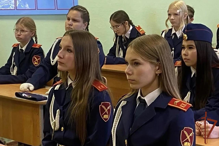 В Приволжье росгвардейцы приняли участие в мероприятиях, посвященных Дню знаний
