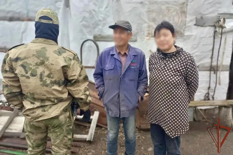 В Еврейской автономии сотрудники Росгвардии оказали силовую поддержку в ходе операции «Нелегал – 2026»