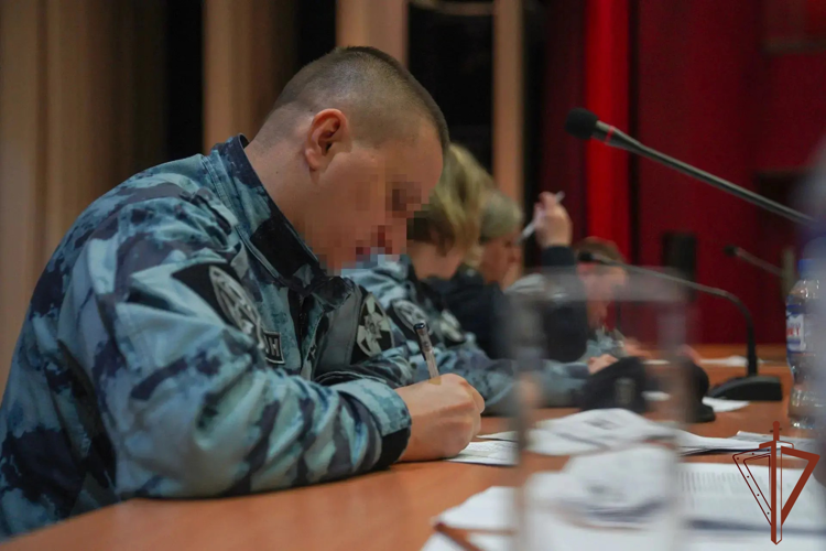 «Диктант Победы» написали росгвардейцы в Центральной России (видео)