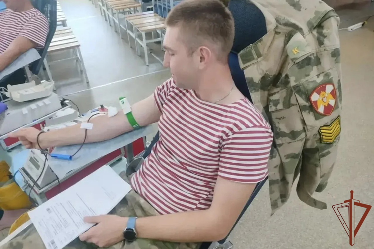 В Новосибирском военном институте Росгвардии прошла донорская акция «От сердца к сердцу»